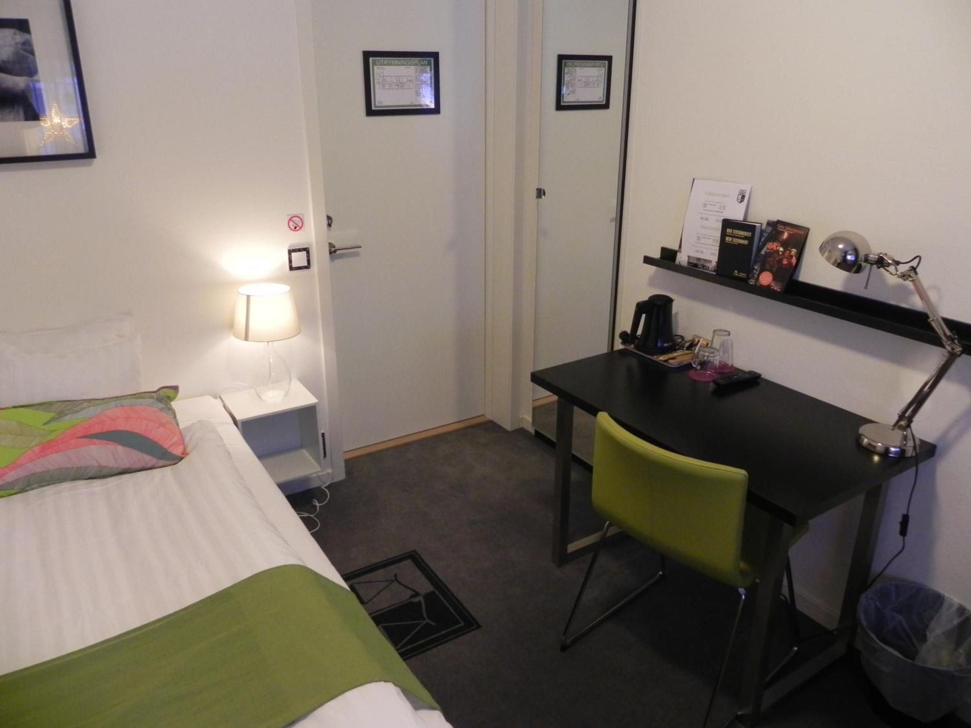 Hotell Tinget Sala Exterior photo